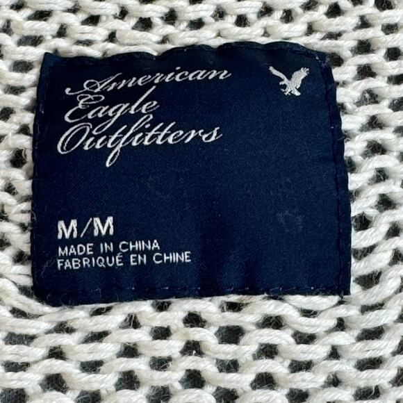 AMERICAN EAGLE Cropped Cardigan Beige Open Knit Button Up Soft Casual Coastal - Picture 3 of 6